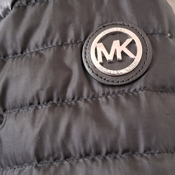 Micheal Kors puffer jacket - Picture 5 of 12